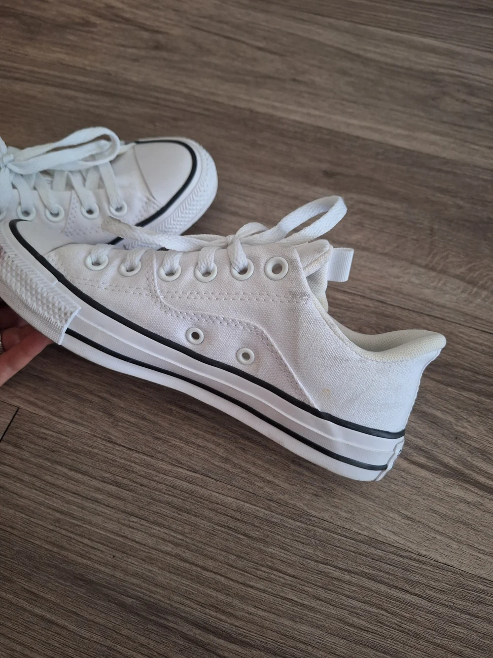 Converse White And Black Low Top Sneakers